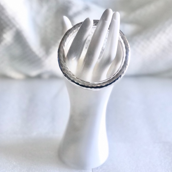 SILPADA Sterling Silver Hammered Oval Bangle Bracelet B31117 - Picture 13 of 17